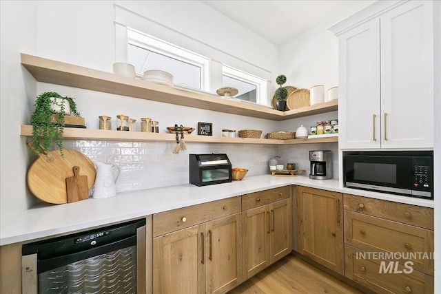 storage area with beverage cooler