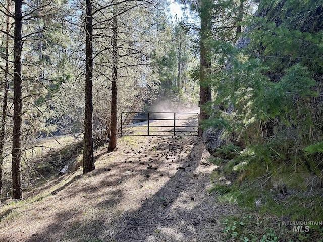 37 Stanley Dr, Cascade, ID 83611