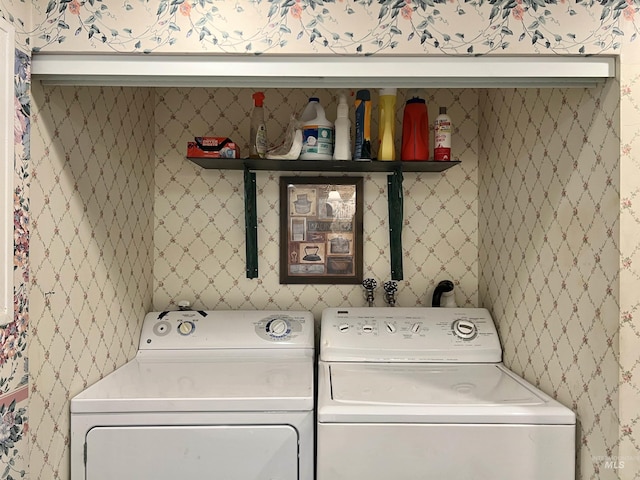 710 Locust St, Twin Falls, ID 83301 - laundry area featuring washing machine and clothes dryer