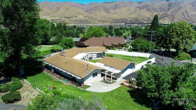 708 16th St, Clarkston, WA 99403 - aerial view of property and surrounding area with a mountainous background