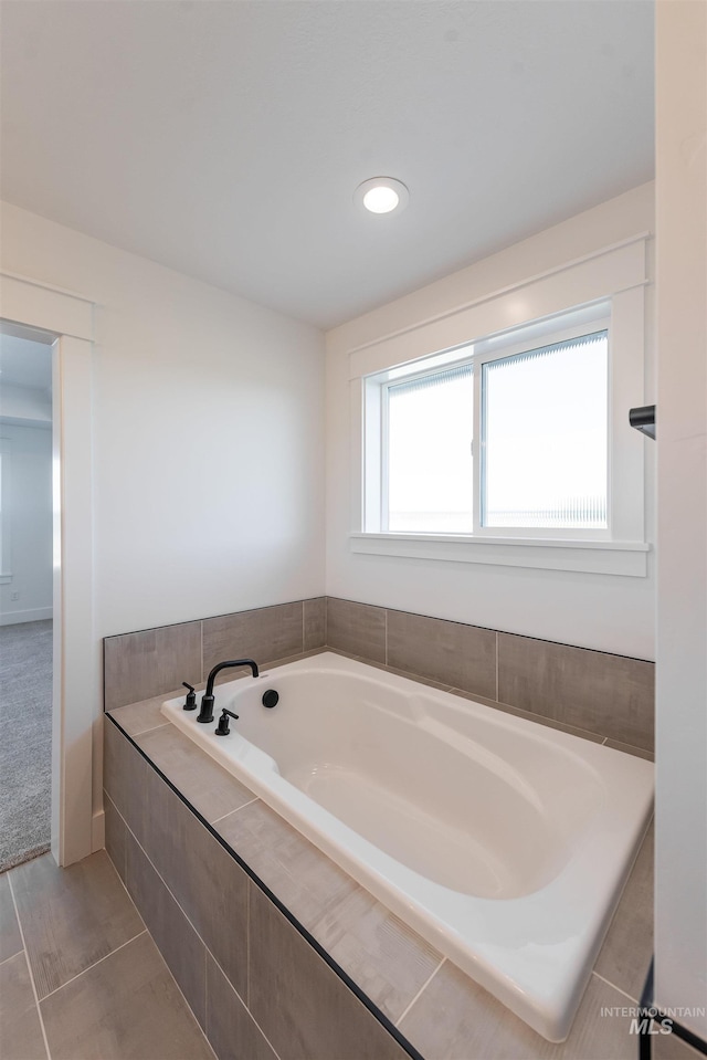 1246 E Rio Chico Dr, Kuna, ID 83634 - full bath featuring a garden tub