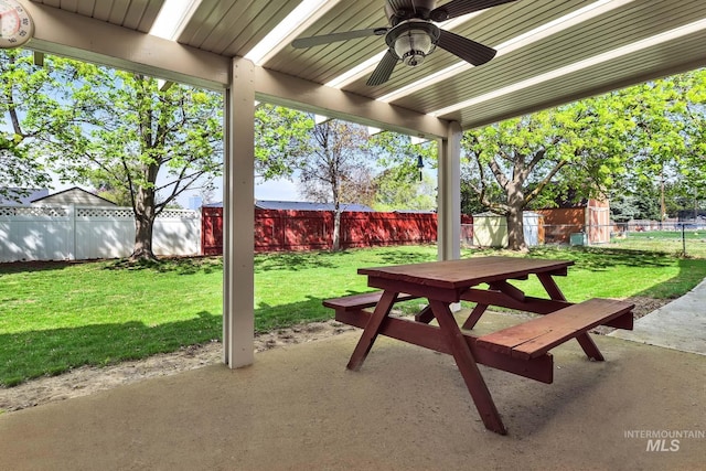 204 Hilldrop St, Caldwell, ID 83605 - view of patio with a fenced backyard and ceiling fan