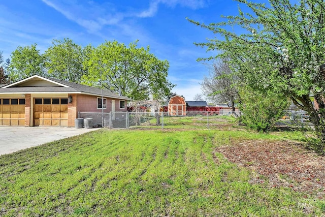 204 Hilldrop St, Caldwell, ID 83605 - view of yard featuring fence and a garage