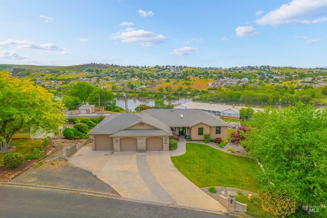 3224 Meadowlark, Lewiston, ID 83501 - aerial view of property and surrounding area with a large body of water