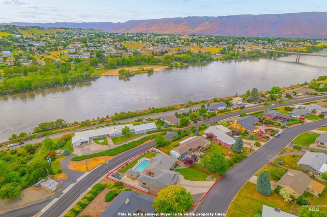 3224 Meadowlark, Lewiston, ID 83501 - aerial perspective of suburban area with a water and mountain view and property parcel outlined
