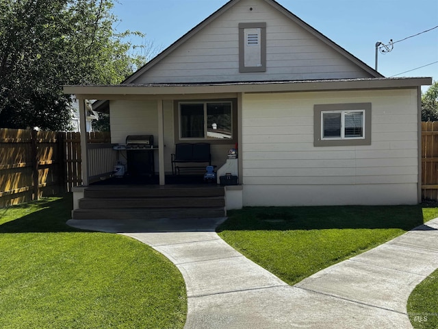713 California St, Gooding, ID 83330 - view of bungalow-style home