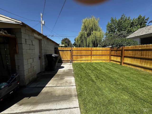713 California St, Gooding, ID 83330 - view of yard