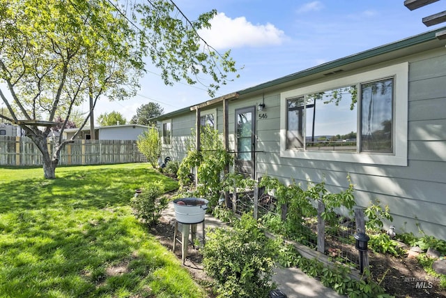 view of yard with fence