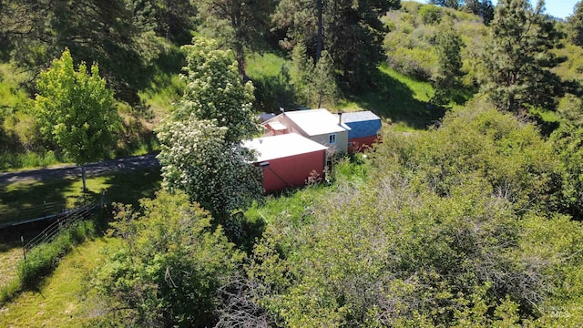 39055 Hilltop Ln, Lewiston, ID 83501 - view from above of property with a heavily wooded area