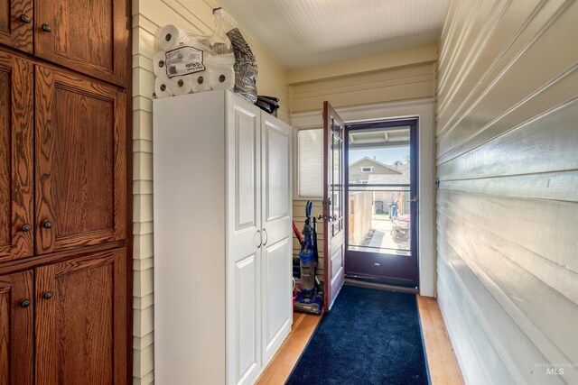 entryway with light wood-type flooring