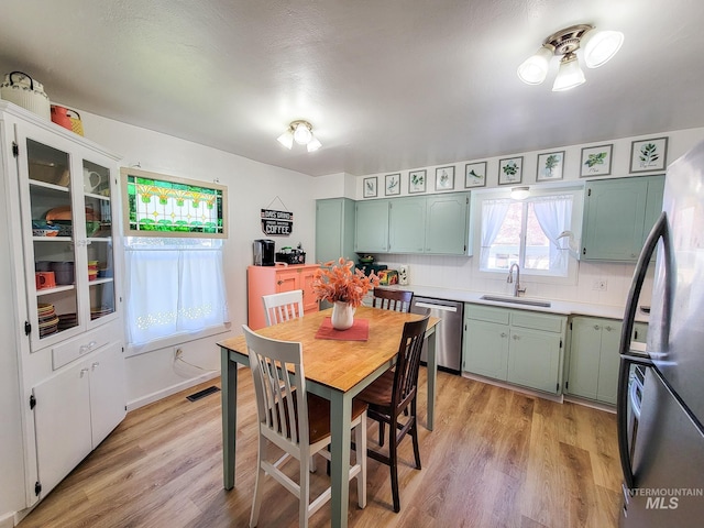 921 14th St, Lewiston, ID 83501 - dining area with light wood finished floors