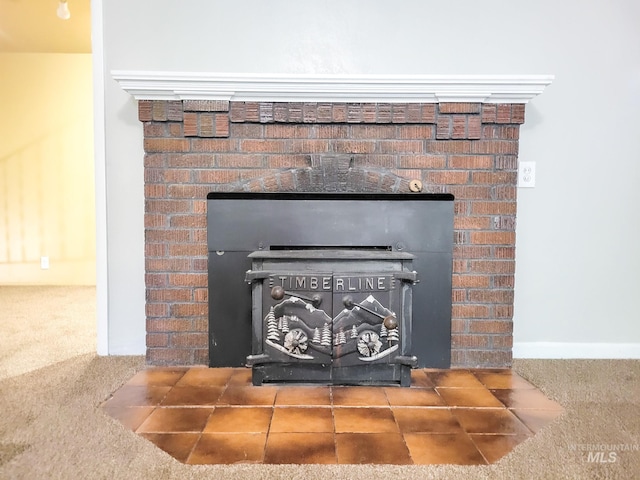 921 14th St, Lewiston, ID 83501 - detailed view of carpet flooring and a fireplace with flush hearth