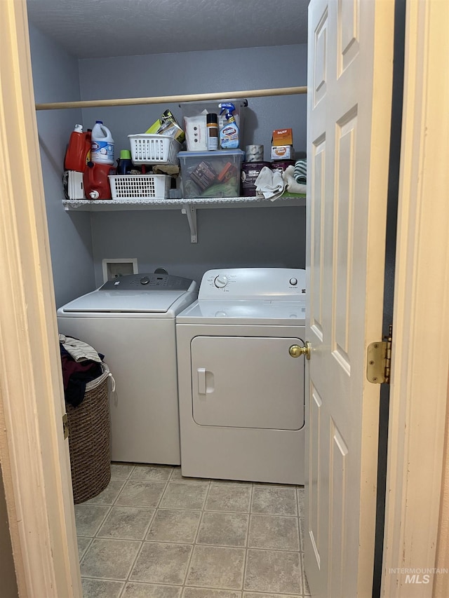 14285 Shenandoah St, Caldwell, ID 83607 - washroom featuring washing machine and dryer