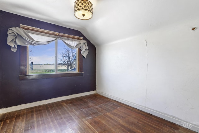 133 N Rd, Jerome, ID 83338 - bonus room with wood-type flooring, vaulted ceiling, and baseboards