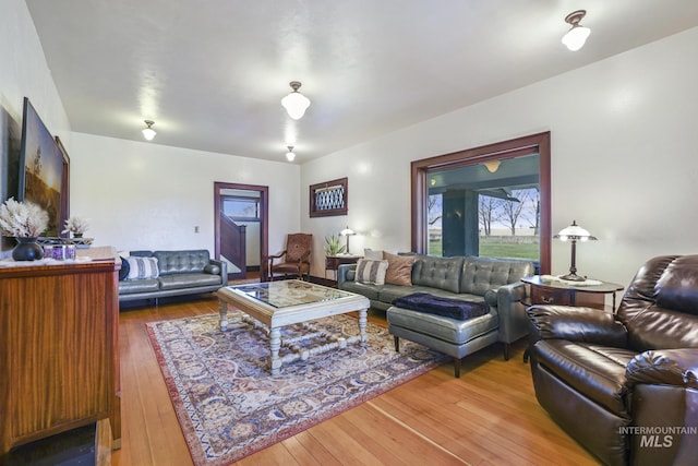 133 N Rd, Jerome, ID 83338 - living area featuring hardwood / wood-style floors