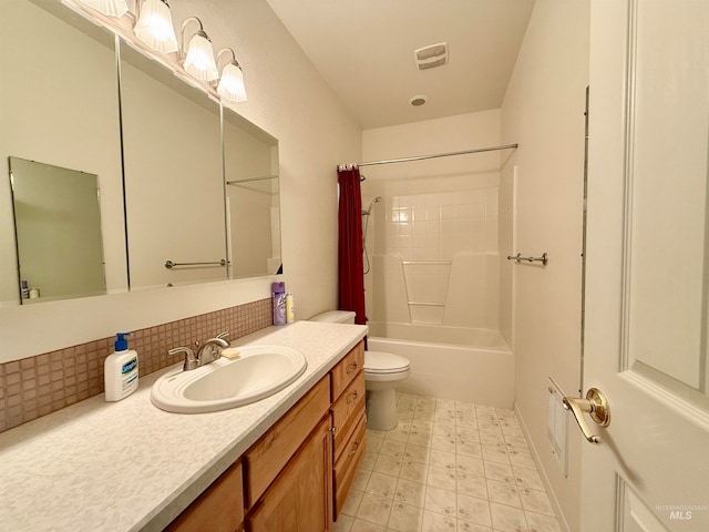 full bathroom featuring toilet, vanity, shower / bathtub combination with curtain, and backsplash