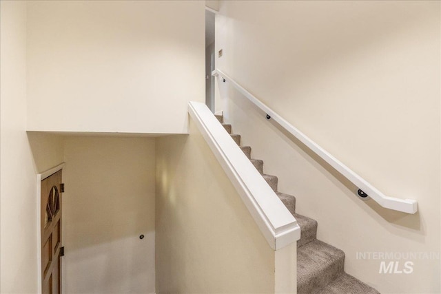 1134 N Camelot Dr, Boise, ID 83704 - view of stairs