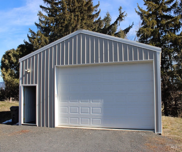 view of detached garage