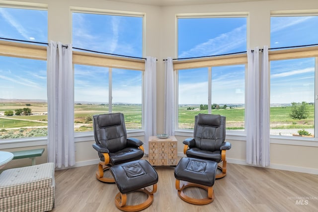 8142 US Highway 95, Marsing, ID 83639 - living area with baseboards and wood finished floors