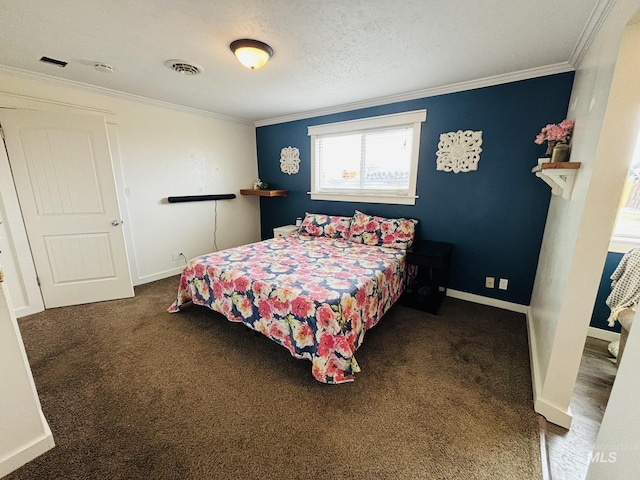 802 S 9th St, Rupert, ID 83350 - carpeted bedroom with crown molding and baseboards