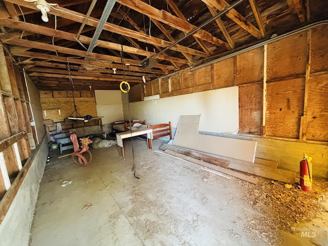 802 S 9th St, Rupert, ID 83350 - view of garage