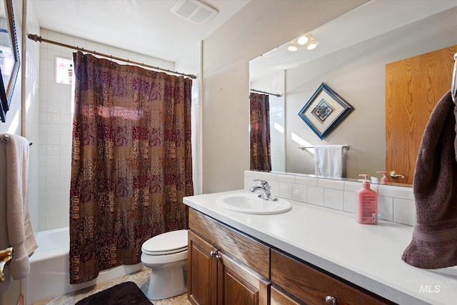520 9th St, Middleton, ID 83644 - full bathroom featuring shower / bath combination with curtain, toilet, vanity, and visible vents