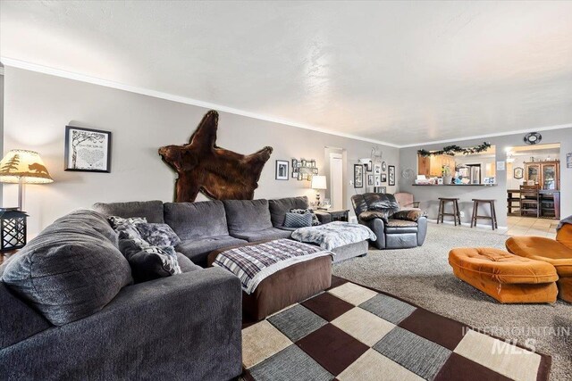 705 H St, Rupert, ID 83350 - living area with crown molding and light carpet