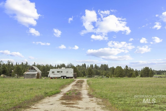 2 Garrett Ln, Cascade, ID 83611