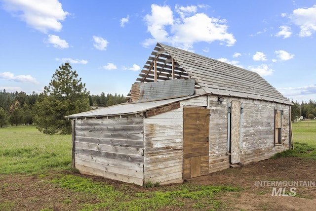 2 Garrett Ln, Cascade, ID 83611