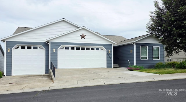3017 Cypress St, Lewiston, ID 83501 - single story home with an attached garage and driveway