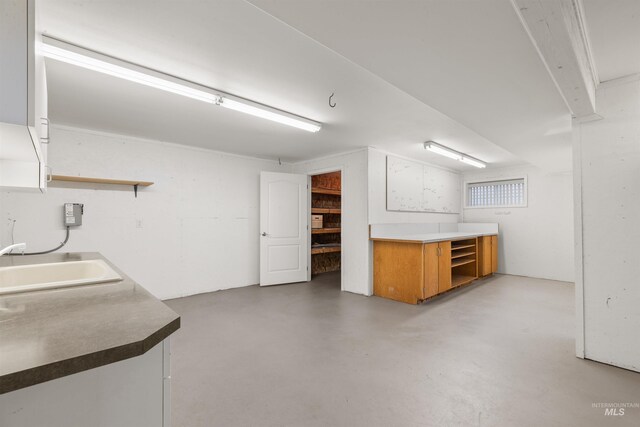 3017 Cypress St, Lewiston, ID 83501 - finished below grade area featuring a sink
