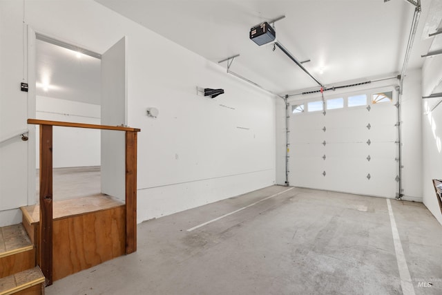 3017 Cypress St, Lewiston, ID 83501 - garage featuring a garage door opener