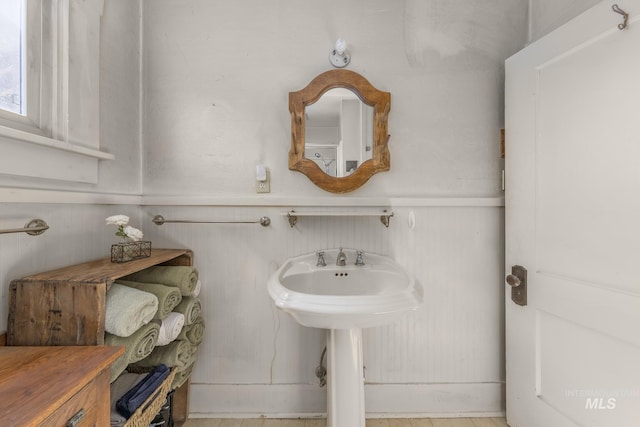 1507 Scheloske Rd, Weiser, ID 83672 - bathroom featuring a wainscoted wall