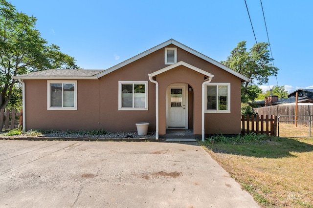 13771/2 Poplar, Clarkston, WA 99403 - bungalow-style home with stucco siding