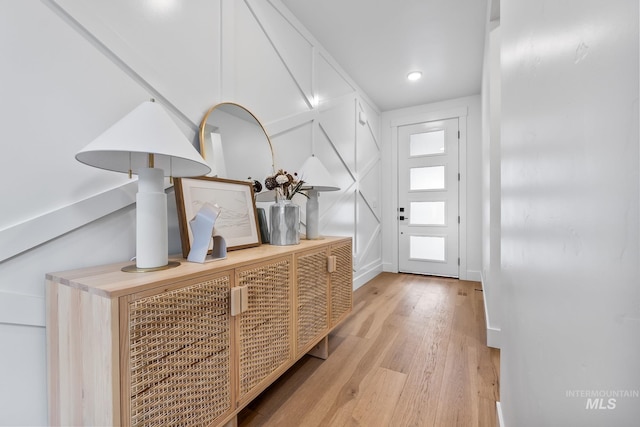 449 S Quincannon Ln, Star, ID 83669 - entrance foyer featuring light hardwood / wood-style flooring