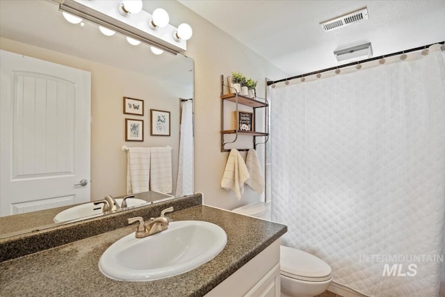 632 N Edgewood Ln, Eagle, ID 83616 - bathroom with vanity and a shower with curtain