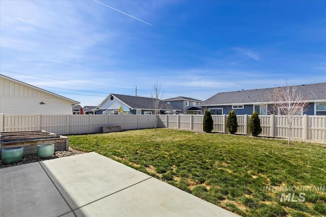 2065 Sombrero Ave, Middleton, ID 83644 - view of yard with a patio area and a residential view