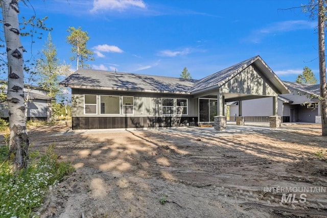 view of front of house featuring a patio area