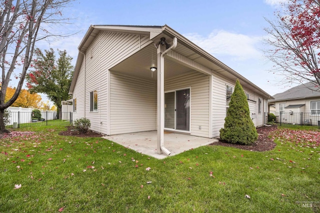 380 S Golden Eagle Ln, Eagle, ID 83616 - rear view of property with a patio area