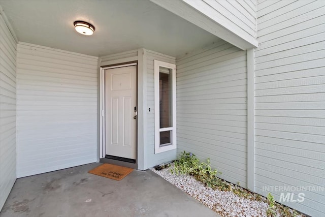 view of entrance to property
