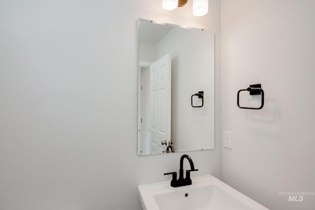 bathroom with sink