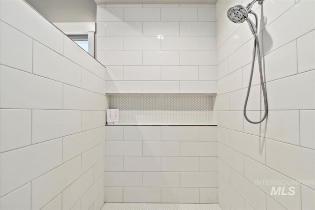 2165 N Luge Ave, Eagle, ID 83616 - bathroom featuring tiled shower