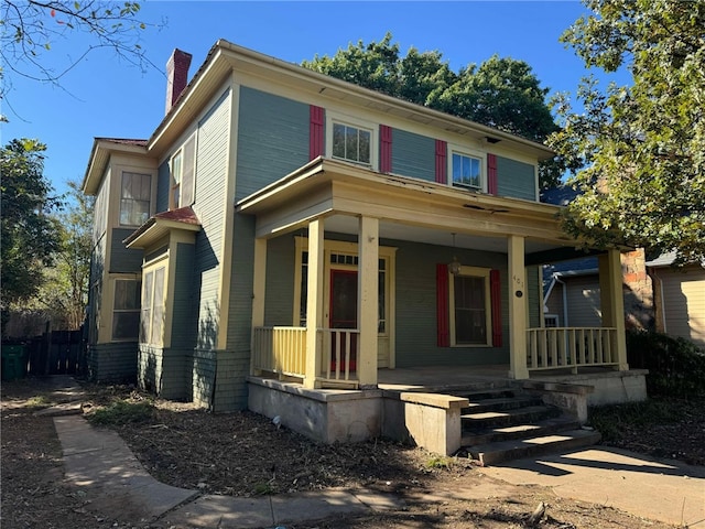 view of front of property featuring a porch