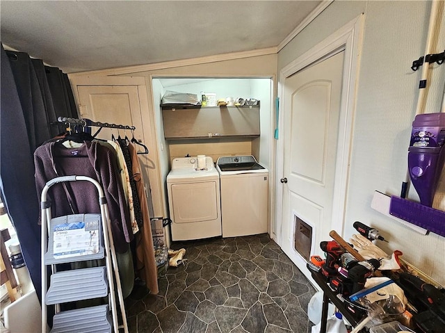 clothes washing area with laundry area and washing machine and dryer