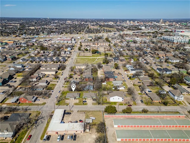 bird's eye view with a residential view