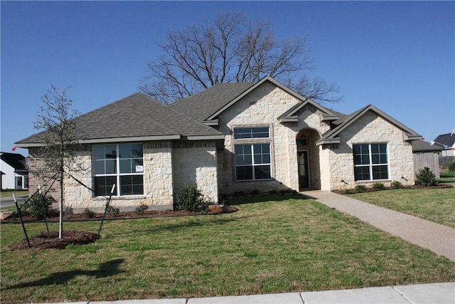 view of front of house with a front yard