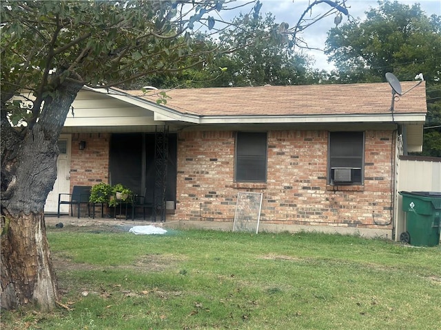 exterior space featuring a lawn