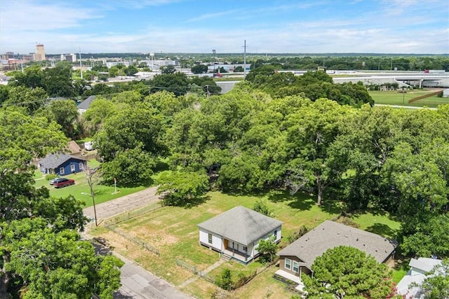 Listing photo 3 for 1000 E Calhoun Ave, Waco TX 76704