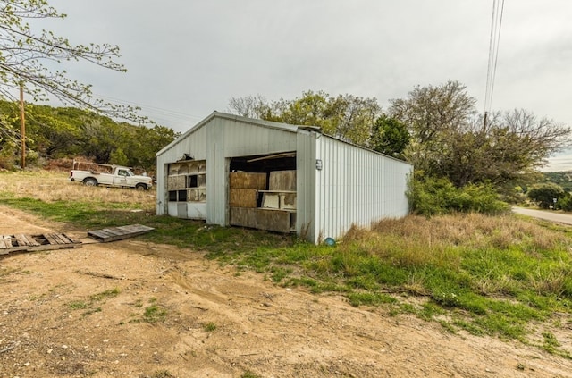 view of outdoor structure