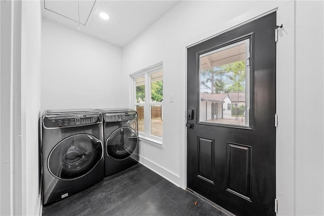 laundry room featuring washer and clothes dryer